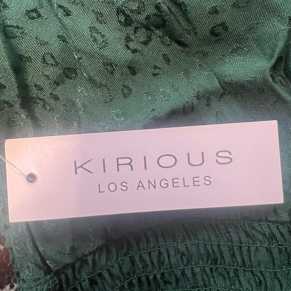 Kirious Leopard Print Crop Top Blouse - Picture 3 of 4